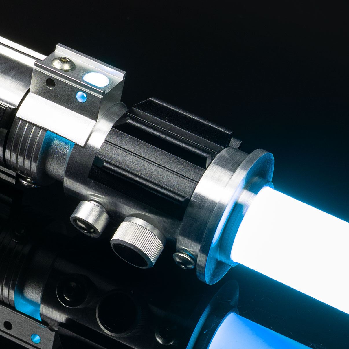 Customizable Elite Saber