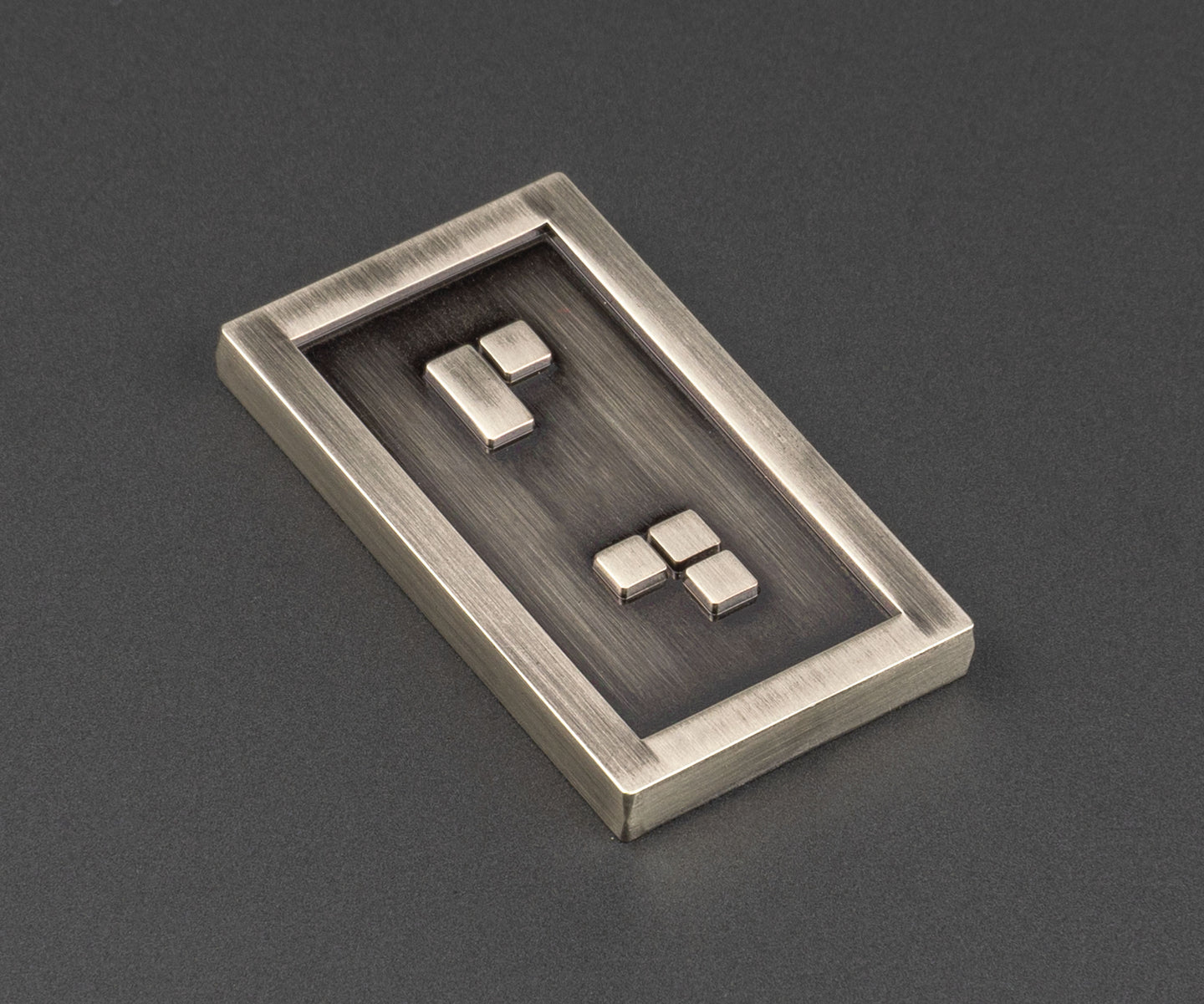 Circulated Weathered Short Credit Chip