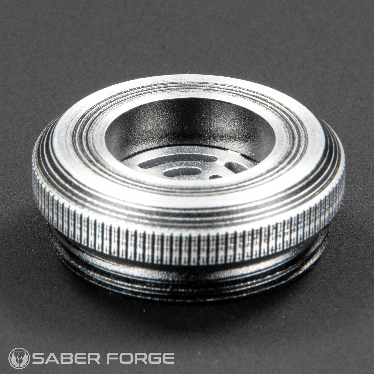 Dissident Pommel