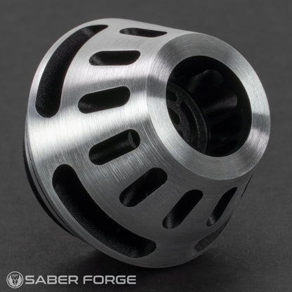 08 Pommel