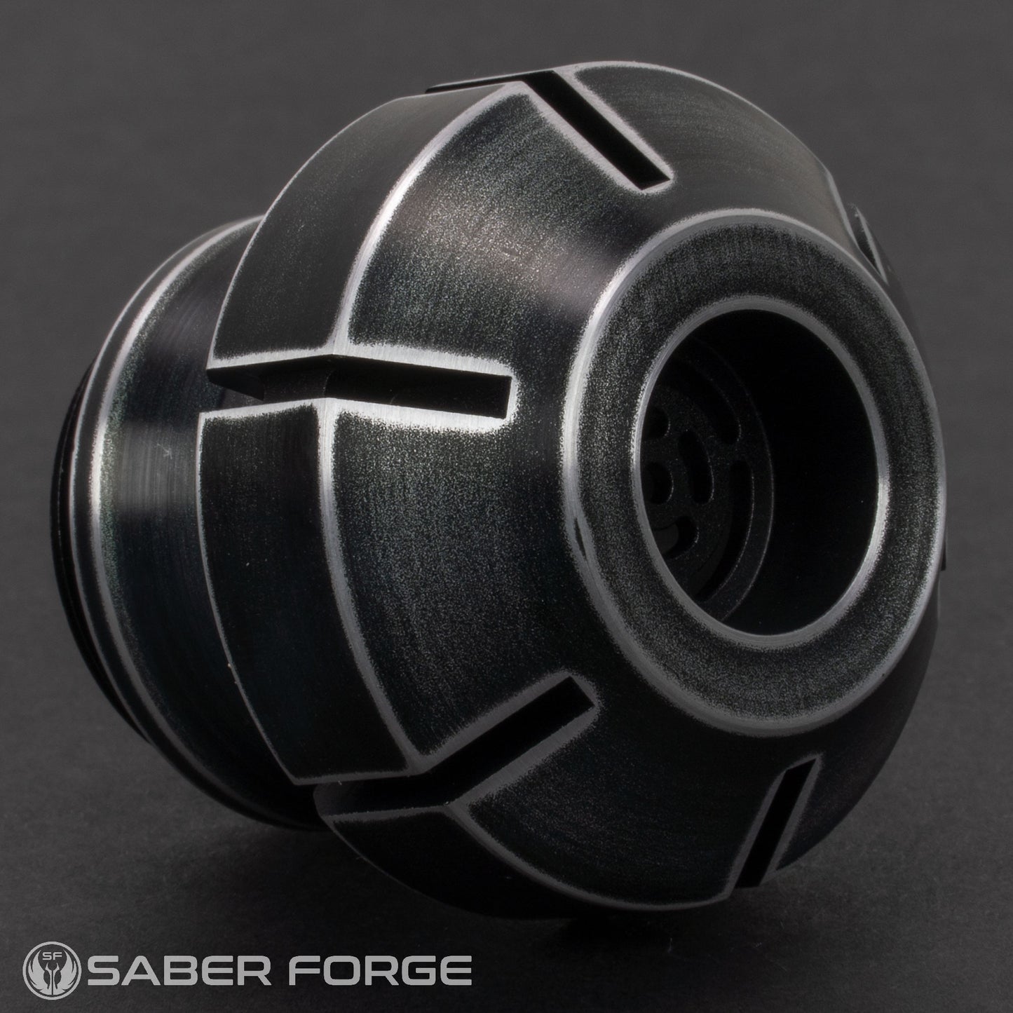 01 Pommel