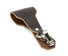 Load image into Gallery viewer, Saber D Ring Leather Clip
