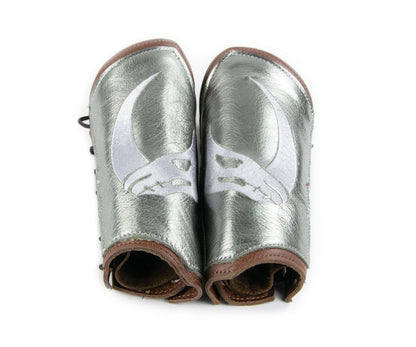 Star Rhino Leather Bracers
