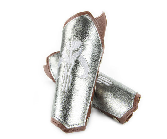 Mythaskull Leather Bracers