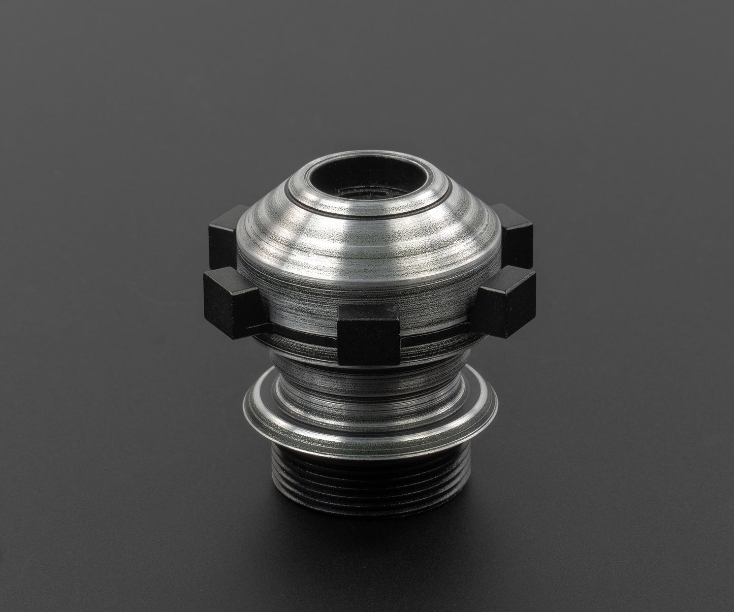 Avenger Pommel